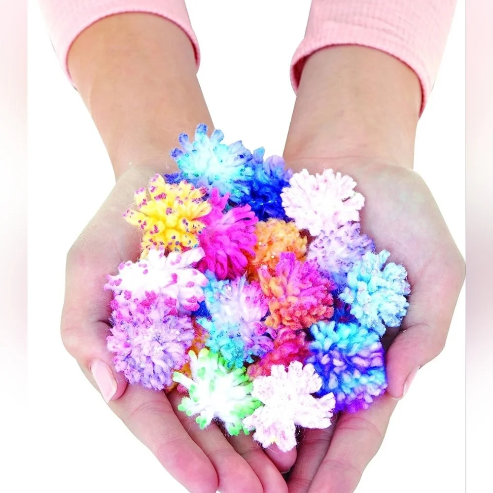 Pom Pom Wow! Decoration Station Play Set For Kids